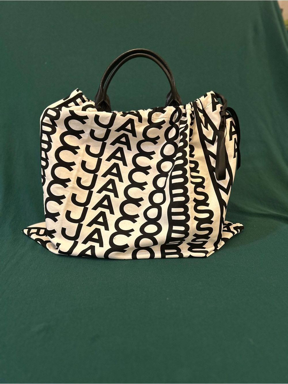 Marc Jacobs Black The ToteBag Leather Medium - Picture 3 of 5